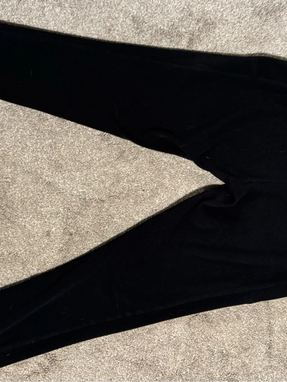 ALO Yoga women’s black